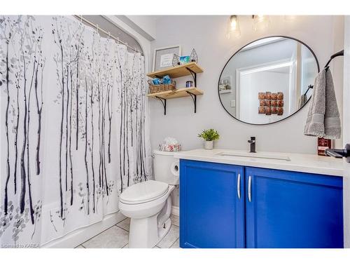 1110 Crossfield Avenue, Kingston, ON - Indoor Photo Showing Bathroom