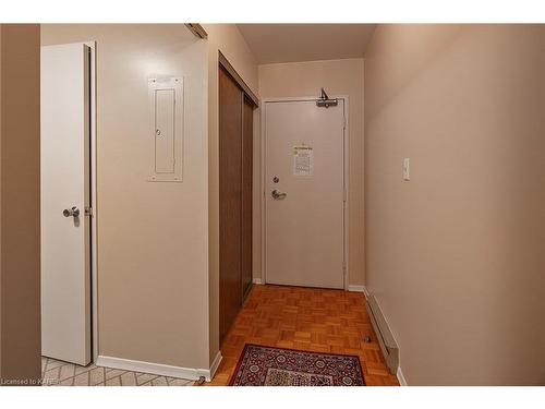 609-66 Greenview Drive, Kingston, ON - Indoor Photo Showing Other Room