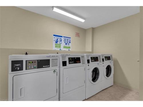 412-334 Queen Mary Road, Kingston, ON - Indoor Photo Showing Laundry Room