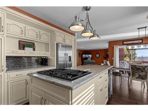 1503 Lower Drive, Kingston, ON - Indoor Photo Showing Kitchen