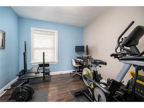 107 Stephen Street, Kingston, ON - Indoor Photo Showing Gym Room