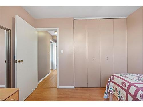 943 Pembridge Crescent, Kingston, ON - Indoor Photo Showing Bedroom