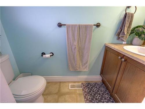 316 Janette Street, Kingston, ON - Indoor Photo Showing Bathroom