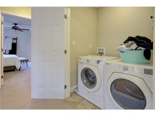 316 Janette Street, Kingston, ON - Indoor Photo Showing Laundry Room