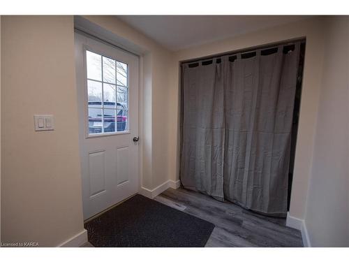 6000 Trotter Road, Perth Road Village, ON - Indoor Photo Showing Other Room