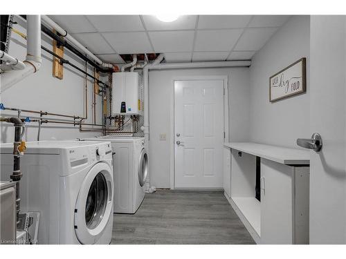 622 Cedarstone Road, Tamworth, ON - Indoor Photo Showing Laundry Room