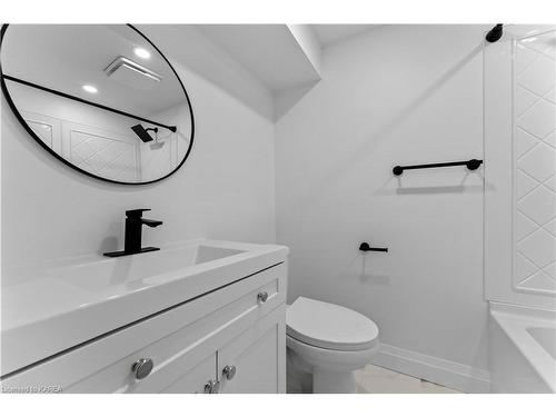 771 Ringstead Street, Kingston, ON - Indoor Photo Showing Bathroom
