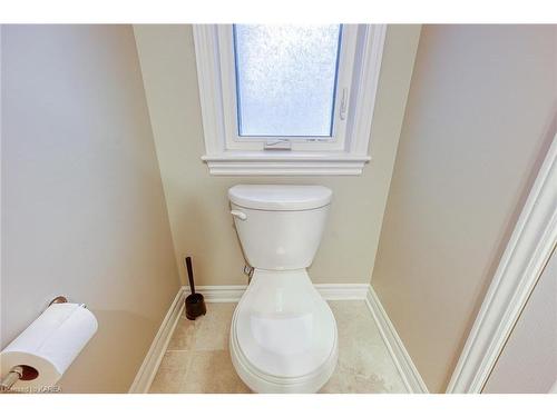 1341 Tremont Drive, Kingston, ON - Indoor Photo Showing Bathroom