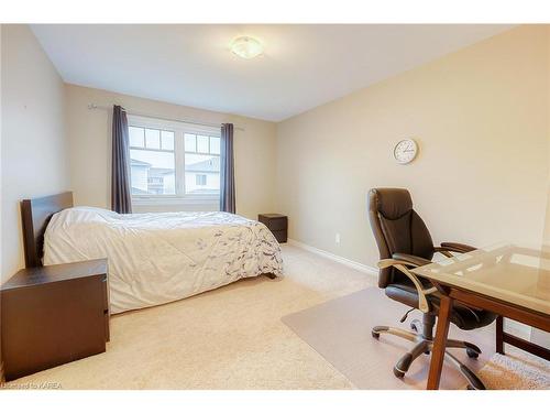 1341 Tremont Drive, Kingston, ON - Indoor Photo Showing Bedroom