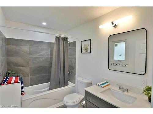 1128 Westbrook Road, Kingston, ON - Indoor Photo Showing Bathroom