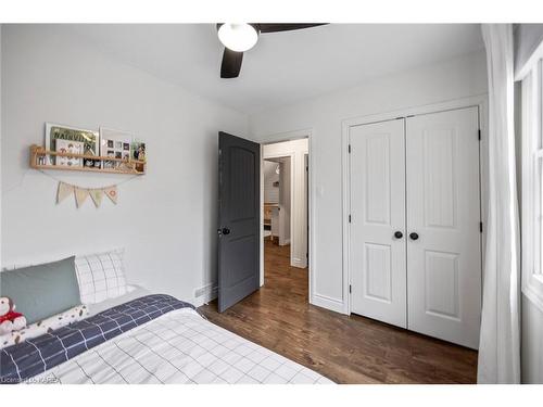 13 Bishop Street, Kingston, ON - Indoor Photo Showing Bedroom