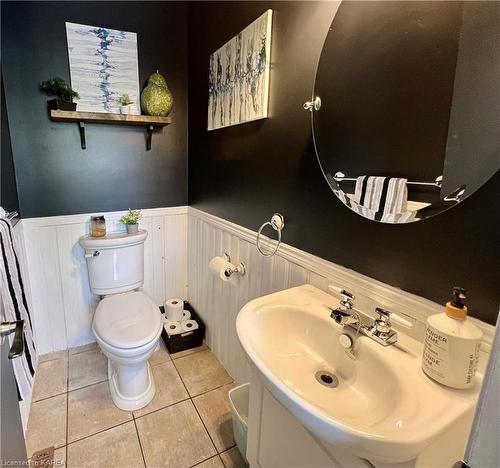 715 Collins Bay Road, Kingston, ON - Indoor Photo Showing Bathroom