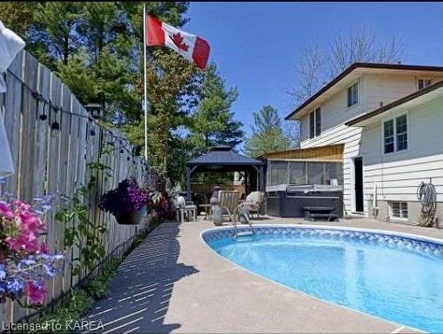 715 Collins Bay Road, Kingston, ON - Outdoor With In Ground Pool