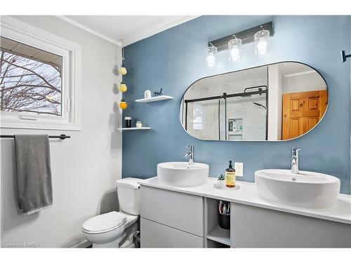 2039 Washburn Road, Inverary, ON - Indoor Photo Showing Bathroom