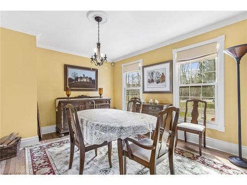 1015 Cedarwoods Drive, Verona, ON - Indoor Photo Showing Dining Room