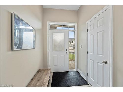 320 Janette Street, Kingston, ON - Indoor Photo Showing Other Room