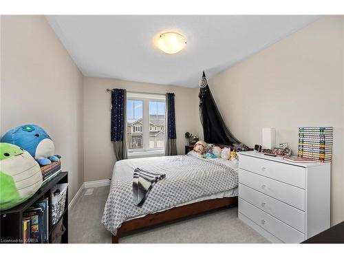 320 Janette Street, Kingston, ON - Indoor Photo Showing Bedroom