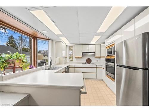 130 Factory Lane, Bath, ON - Indoor Photo Showing Kitchen With Double Sink