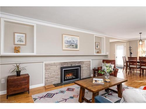 13 Windsor Street, Kingston, ON - Indoor Photo Showing Living Room With Fireplace