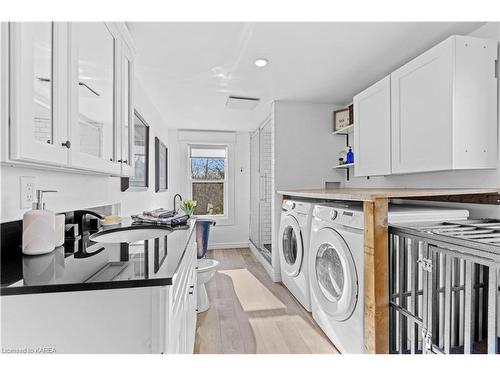 2388 Findlay Station Road, Kingston, ON - Indoor Photo Showing Laundry Room