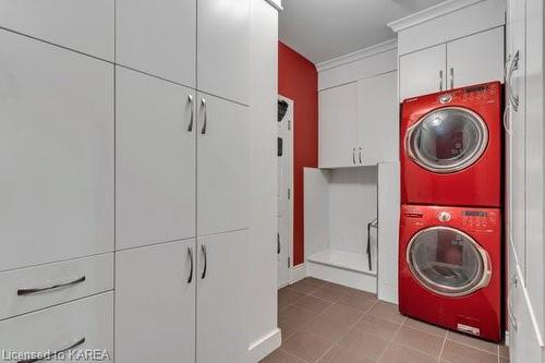7955 Perth Road, South Frontenac, ON - Indoor Photo Showing Laundry Room