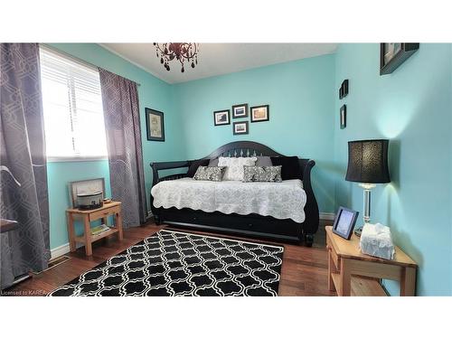 835 Larchwood Crescent, Kingston, ON - Indoor Photo Showing Bedroom