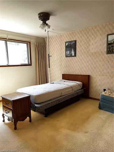 798 Ashley Crescent, Kingston, ON - Indoor Photo Showing Bedroom