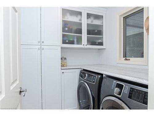 1800 Radage Road, Kingston, ON - Indoor Photo Showing Laundry Room