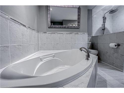 1800 Radage Road, Kingston, ON - Indoor Photo Showing Bathroom