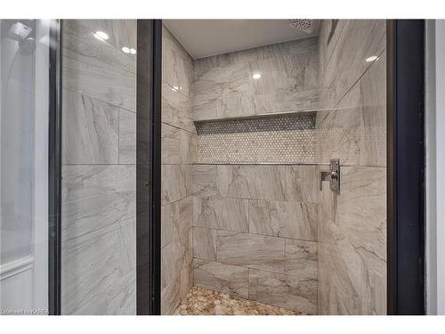 90 Braemar Road, Kingston, ON - Indoor Photo Showing Bathroom