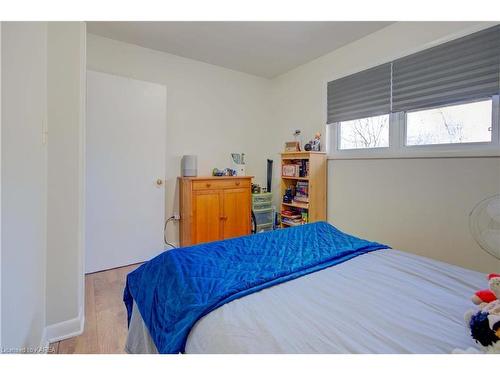 459 Mcewen Drive, Kingston, ON - Indoor Photo Showing Bedroom