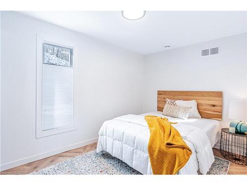 4 Booth Avenue, Kingston, ON - Indoor Photo Showing Bedroom