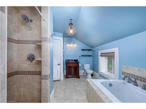 460 Cliffe Road, Lansdowne, ON - Indoor Photo Showing Bathroom