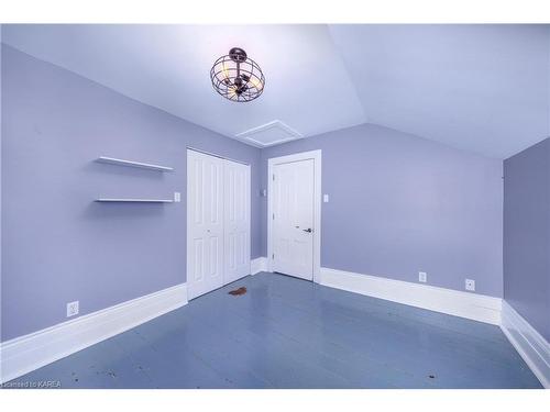 460 Cliffe Road, Lansdowne, ON - Indoor Photo Showing Other Room