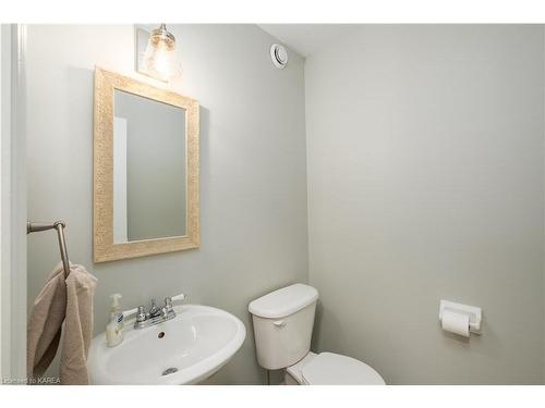 71 Schooner Drive, Kingston, ON - Indoor Photo Showing Bathroom