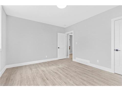 628 Graceland Avenue, Kingston, ON - Indoor Photo Showing Other Room