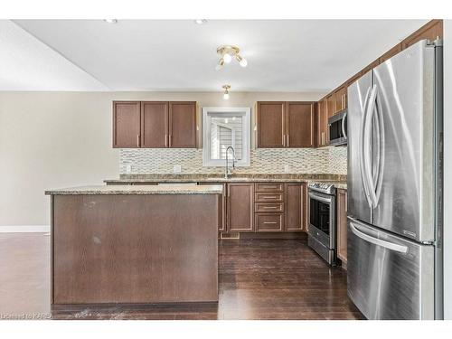 1717 Reginald Bart Drive, Kingston, ON - Indoor Photo Showing Kitchen With Upgraded Kitchen