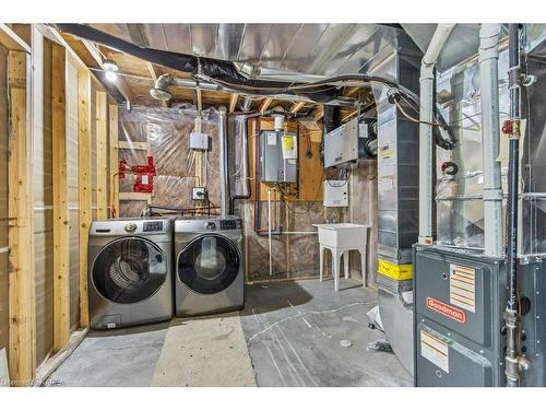 1717 Reginald Bart Drive, Kingston, ON - Indoor Photo Showing Laundry Room