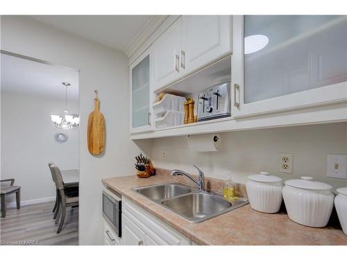 401-334 Queen Mary Road, Kingston, ON - Indoor Photo Showing Kitchen With Double Sink