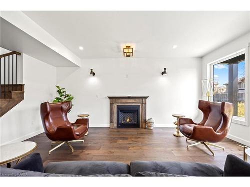 725 Squirrel Hill Drive, Kingston, ON - Indoor Photo Showing Living Room With Fireplace