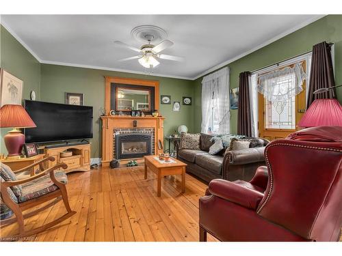 3 Factory Street, Newburgh, ON - Indoor Photo Showing Living Room With Fireplace
