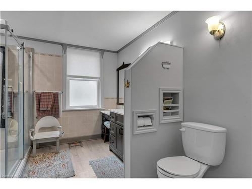 3 Factory Street, Newburgh, ON - Indoor Photo Showing Bathroom