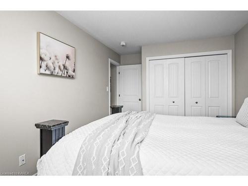 92 Schooner Drive, Kingston, ON - Indoor Photo Showing Bedroom