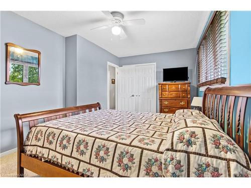 3327 Loughborough Drive, Elginburg, ON - Indoor Photo Showing Bedroom