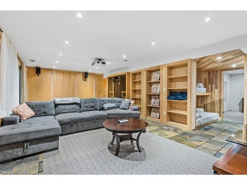 6397 Salmon Lake Road, Sydenham, ON - Indoor Photo Showing Living Room