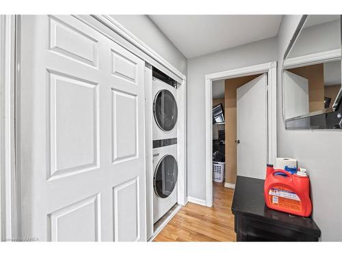372 Kingston Mills Road, Kingston, ON - Indoor Photo Showing Laundry Room