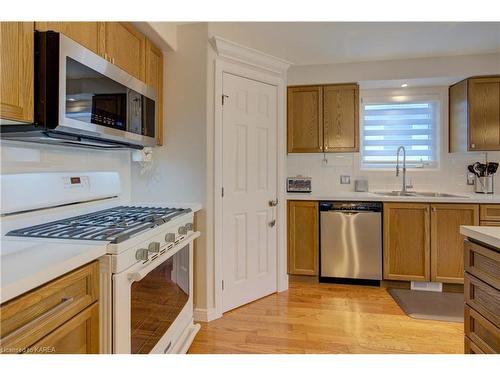 1338 Grace Avenue, Kingston, ON - Indoor Photo Showing Kitchen With Double Sink