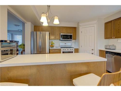 1338 Grace Avenue, Kingston, ON - Indoor Photo Showing Kitchen