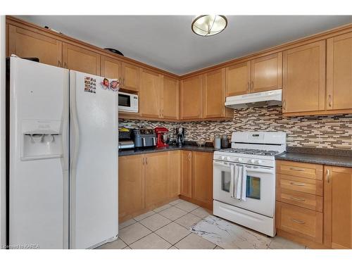 1059 Greenwood Park Drive, Kingston, ON - Indoor Photo Showing Kitchen