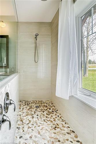 332 Spithead Road, Howe Island, ON - Indoor Photo Showing Bathroom